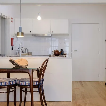 Boutique Rentals-flores Plaza In Historical Center *