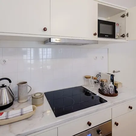 Apartment Boutique Rentals-flores Plaza In Historical Center Porto